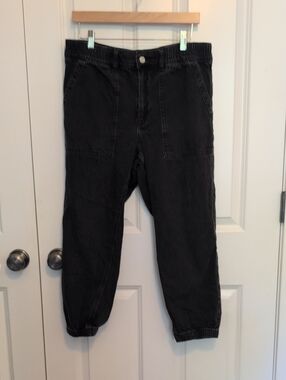 Gap Jogger Jean